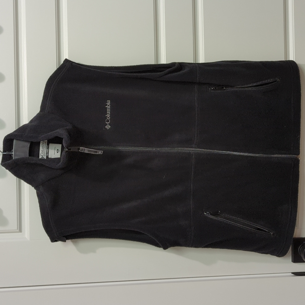 Men's size medium black  Columbia vest
